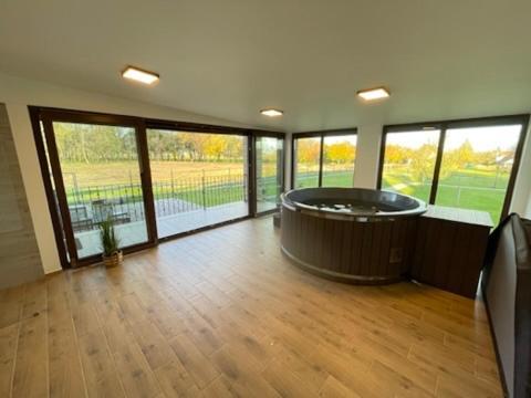 Balatonujlak Kukorica Csarda Apartman 2 מראה חיצוני תמונה