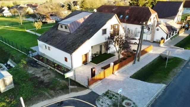 Balatonujlak Kukorica Csarda Apartman 2 מראה חיצוני תמונה